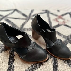 Bali Elf Rain Kiss Black Booties